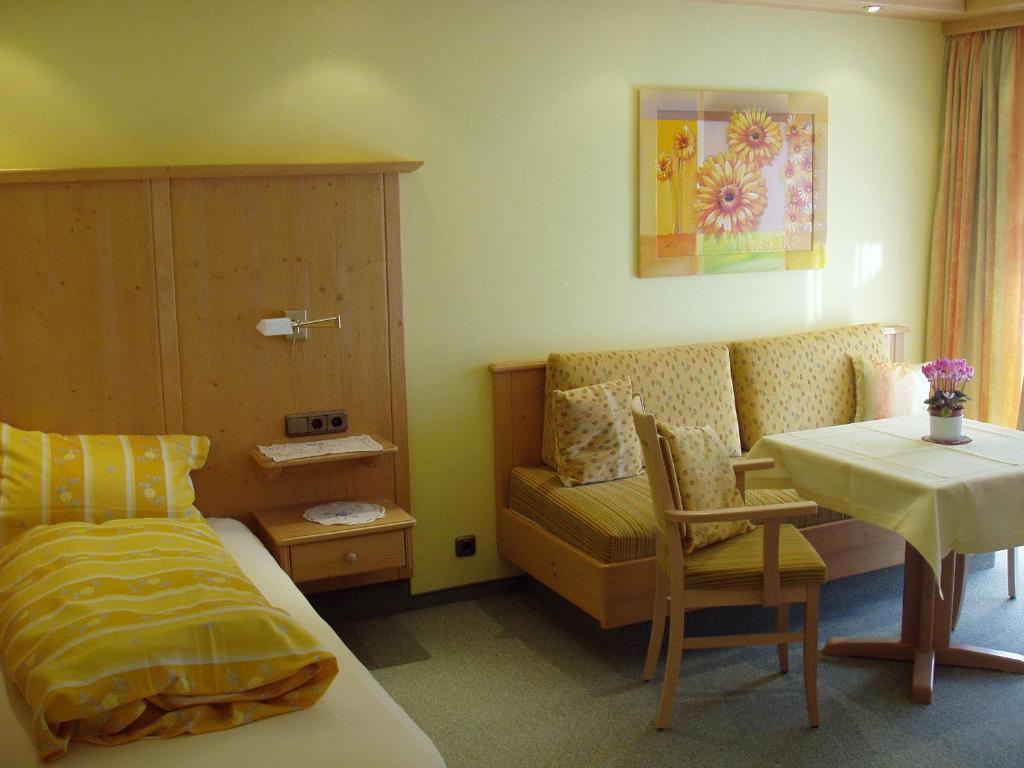 Gaestehaus Zur Faerbe Apartments Oberstdorf Habitación foto